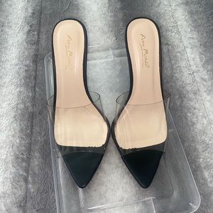 Clear/black Heels (FREE SHIPPING)